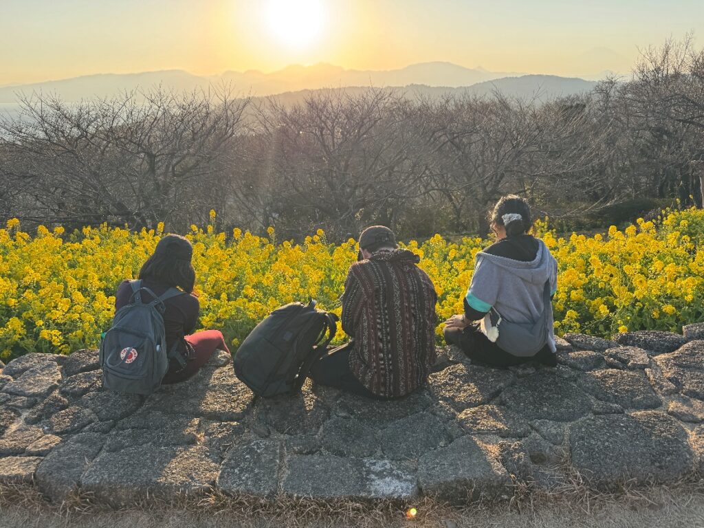 Noriko Sakoh, one of the leaders of Tokyo International Hiking, shares highlights from the group’s recent early-season flower hike. She also volunteers for the English-language website of the Japan Mountain Day Foundation.